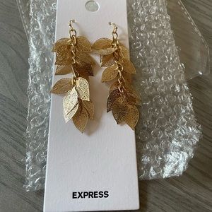 EXPRESS Filigree Leaf Drop Earrings